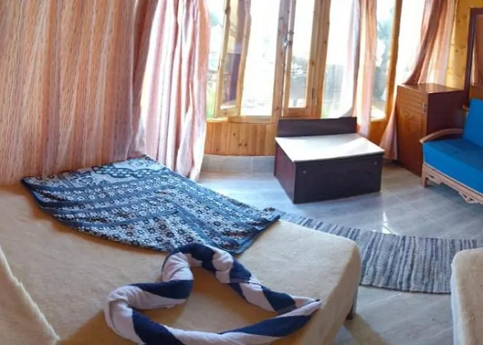Hotel Panorama *
